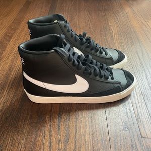 Nike Blazer Mid *BRAND NEW*